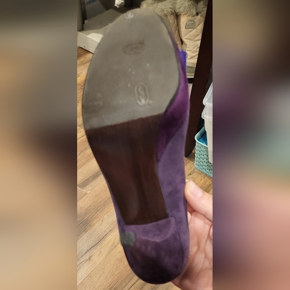 Stuart Weitzman Purple Suede Bow Heels Size 6 - Picture 5 of 6